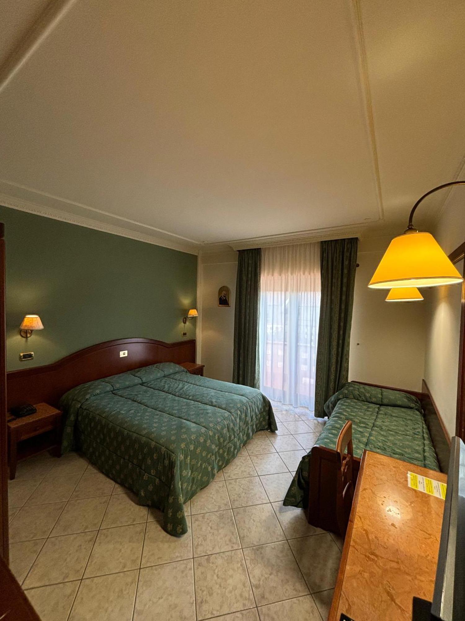 Hotel Valle Rossa San Giovanni Rotondo Luaran gambar
