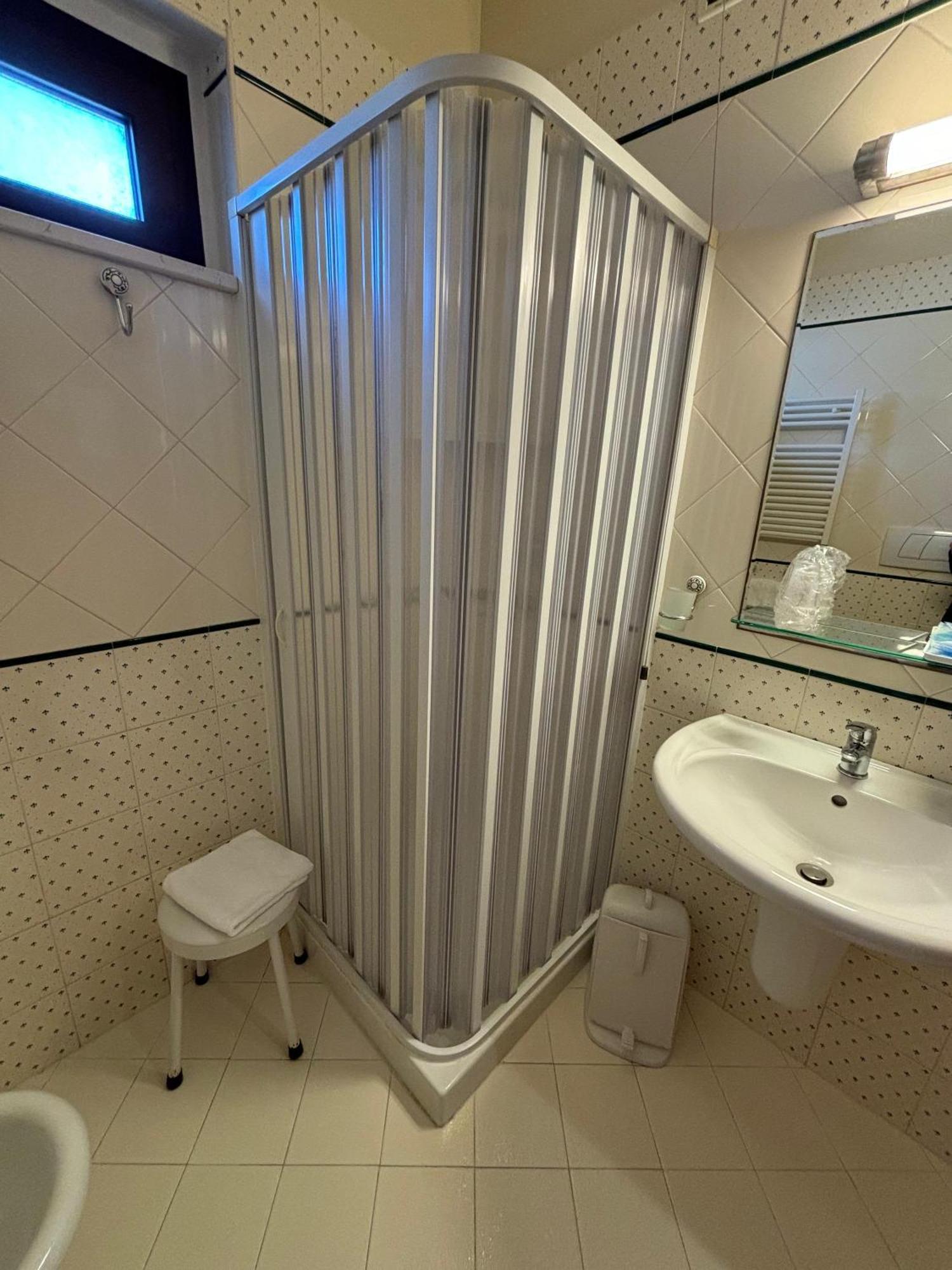 Hotel Valle Rossa San Giovanni Rotondo Luaran gambar