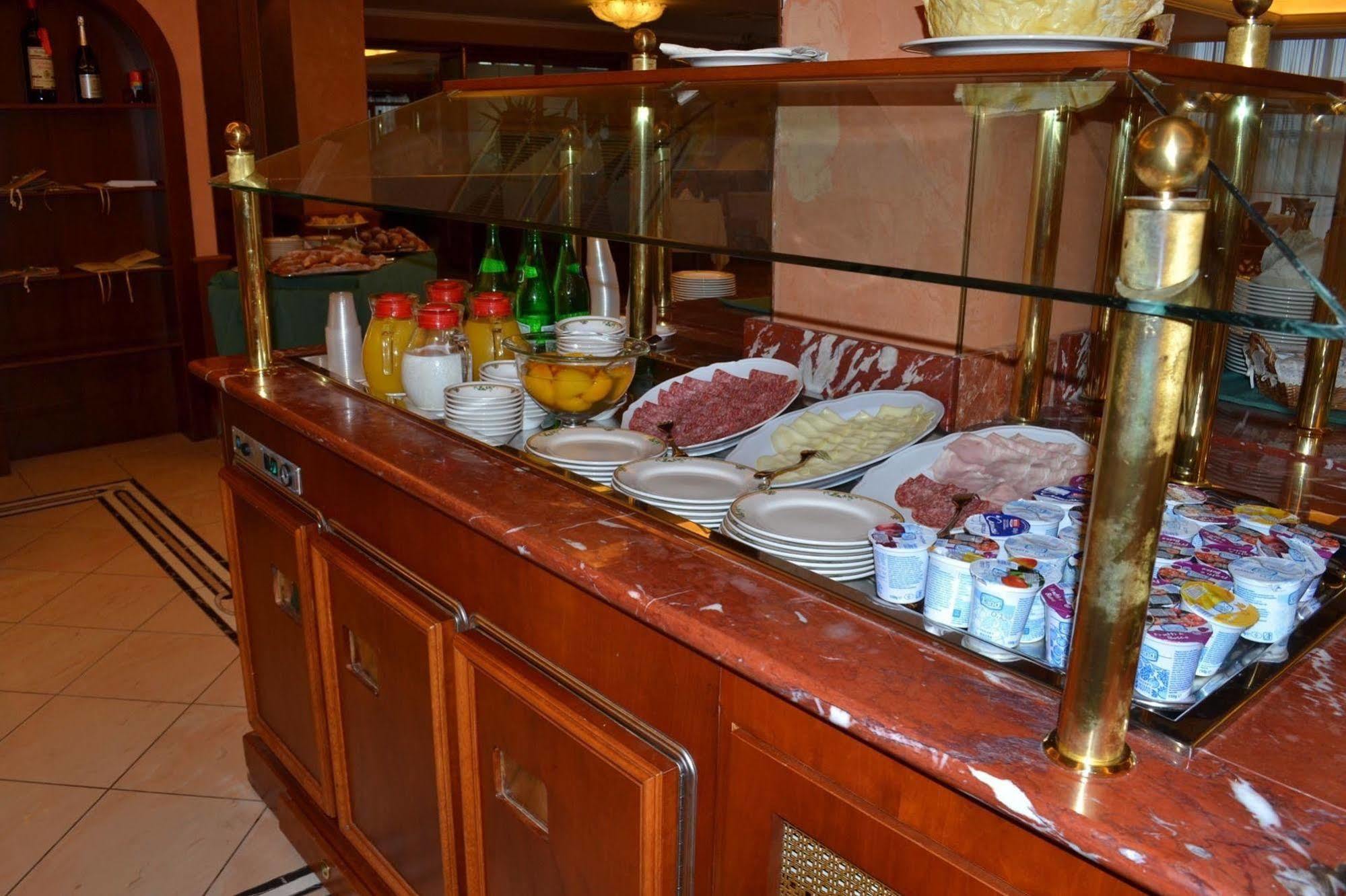 Hotel Valle Rossa San Giovanni Rotondo Luaran gambar